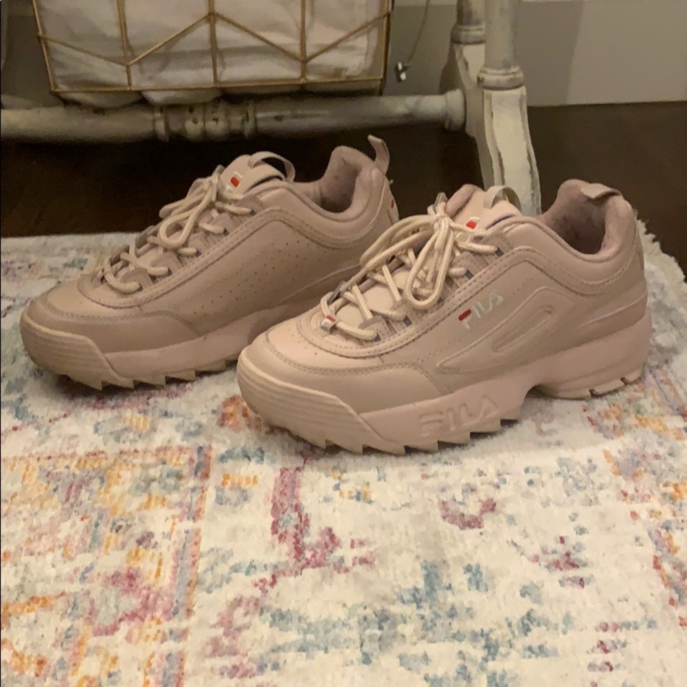 FILA light pink sneaker